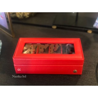 صندوق مجوهرات  أحمر  بطبعة خطوات القطط