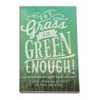 مذكرة مكتوب عليها العشب لونه أخضر كفاية 